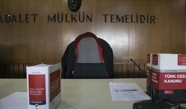 Depremde 115 kişinin öldüğü Penta Park Sitesi'ne ilişkin 13 belediye personeli hakkında dava açıldı