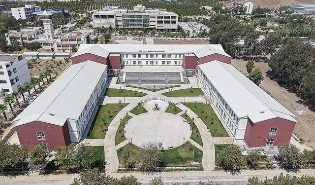 Depremden etkilenen Hatay Mustafa Kemal Üniversitesi yüz yüze eğitime hazırlanıyor
