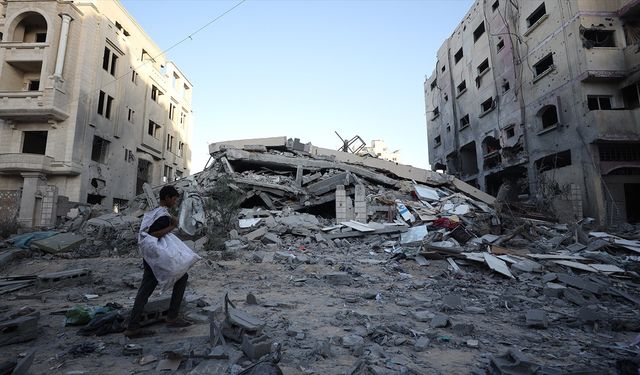 İsrail, Gazze kentini işgal etme planını 'yakıp yıkma' politikasıyla sürdürüyor