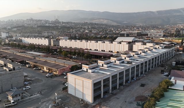 Kahramanmaraş'ta depremde yıkılan Gıda Toptancılar Sitesi'nin ilk etabı tamamlandı