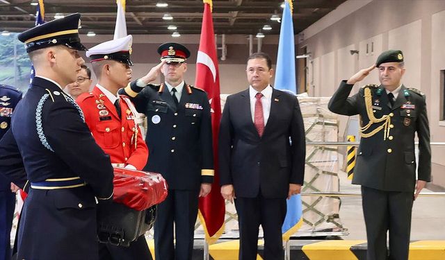 Kore Savaşı'nda şehit olan 4 Türk askerinin kalıntıları 75 yıl sonra Türk yetkililere teslim edildi