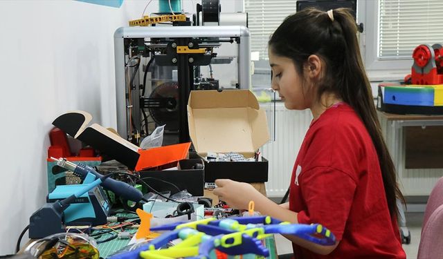 Küçük mucitler yaz tatilini ekrandan uzakta teknolojiyle geçiriyor