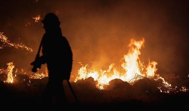 Orman yangınlarıyla mücadele eden Portekiz'de 1 kişi öldü, İspanya'da 4 asker yaralandı
