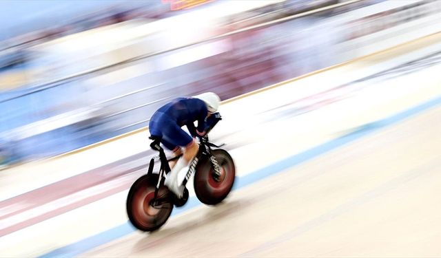 Pist bisikletinde dünya rekoru denemeleri
