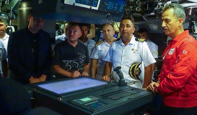 SSB Başkanı Görgün, 'TEKNOFEST Mavi Vatan'da Hızırreis'i ziyaret etti