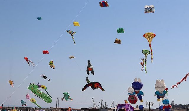 Tasarladığı uçurtmalarla yurt dışında Mardin'in kültürel öğelerini tanıtıyor