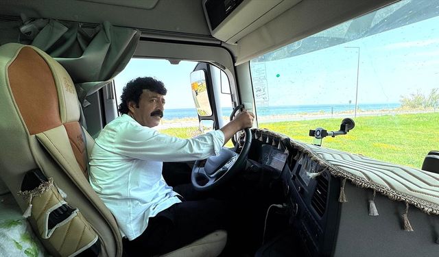 'Van'ın Müslüm Baba'sı' görenleri şaşırtıyor