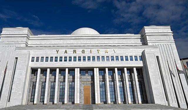 Yargıtay, başkasının bilgileriyle sosyal medya hesabı açıp paylaşım yapan kişinin cezasını onadı