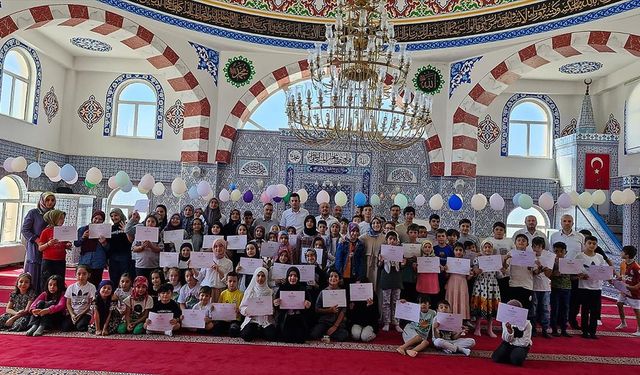 Yaz Kur'an kursları sona erdi