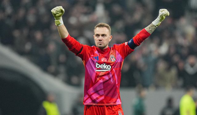 Beşiktaş'ın kalecisi Mert Günok: Yaşanan kaptanlık değişikliğini de her zaman olduğu gibi olgunlukla karşıladım