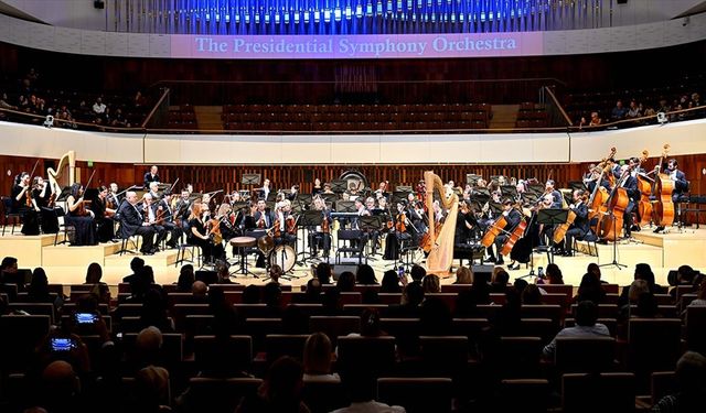Cumhurbaşkanlığı Senfoni Orkestrası Moskova'da konser verdi