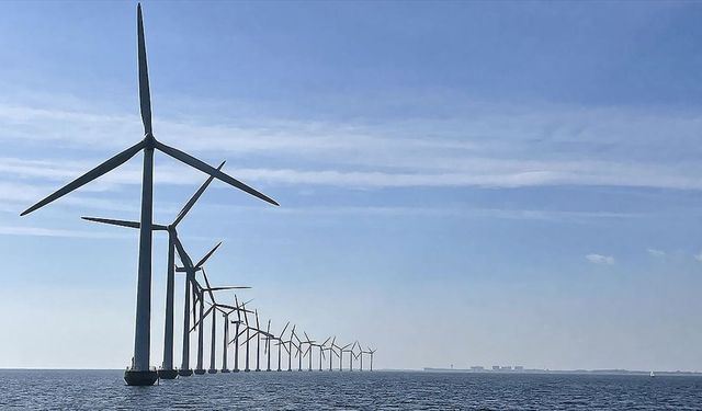 Deniz üstü rüzgar enerjisi şirketi Orsted, 2 bin kişiyi işten çıkaracağını duyurdu