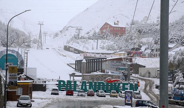 Erzurum'a ekim ayı ortasında yağan kar turizmcileri umutlandırdı