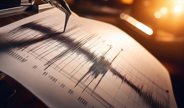 Filipinler'in güneyindeki Mindanao Adası açıklarında 7,4 büyüklüğünde deprem