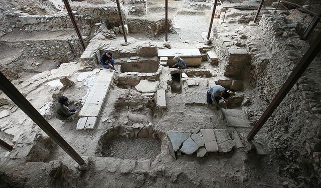 İznik Çini Fırınları kazısında şapel ve Osmanlı hamamı kalıntıları bulundu