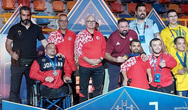 Milli para halterci Abdullah Kayapınar dünya şampiyonu oldu