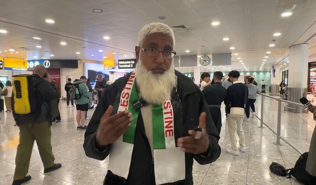 Sumud Filosu'ndaki İngiliz aktivist Hussain, İsraillilerin İngiliz diplomatlara kötü davrandığını söyledi