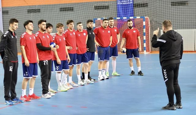 Trabzon Büyükşehir Belediyespor Hentbol Takımı altyapı kaynağından besleniyor