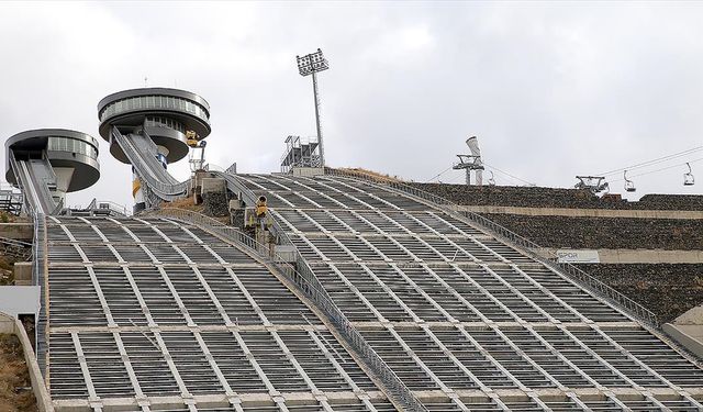 Türkiye'nin tek kayakla atlama kuleleri 'yeni teknolojisiyle' dünyanın sayılı merkezleri arasına girecek