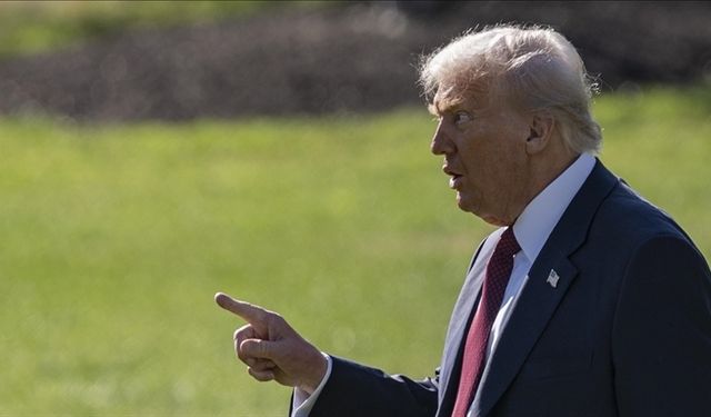 ABD Başkanı Trump, eski Başkan Biden'ın 'otomatik imzayla' onayladığı kararnameleri iptal etti