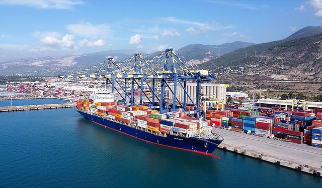 İhracatın yükünün yarıdan fazlasını gemiler üstlendi