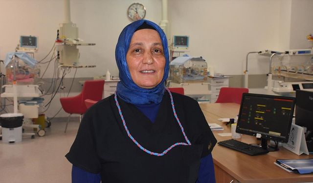 Prematüre ünitesinin Sibel ablası, 34 yıldır bebeklerin hayatına dokunuyor