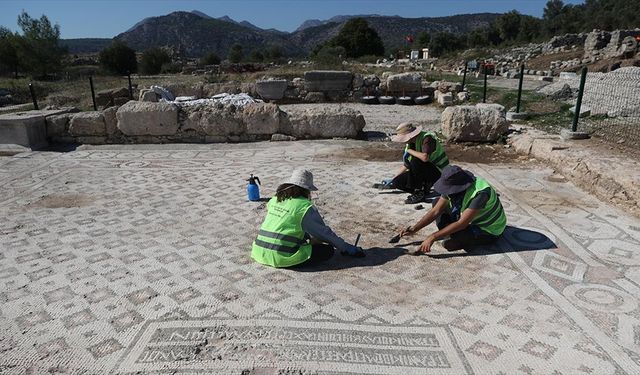 Xanthos kazılarında antik dönemdeki ticaretin izleri ortaya çıkarılıyor