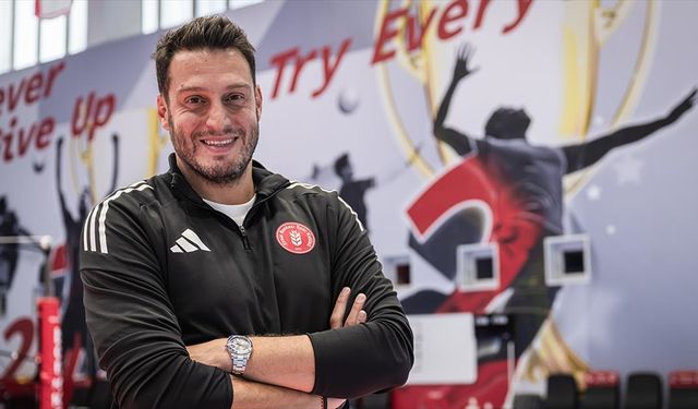 Ziraat Bankkart Başantrenörü Kavaz'ın 'dünyadaki her takımla rekabet' iddiası