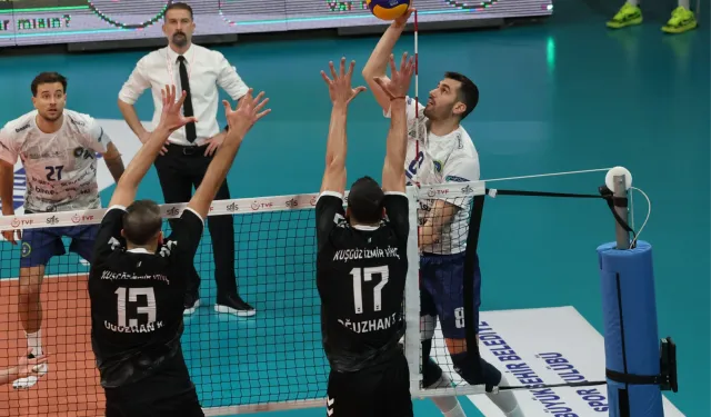Bursa Büyükşehirli Efeler filede play-off'u garantiledi