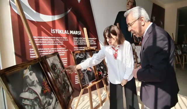 Bursa Gemlik'te 'İlmek İlmek Cumhuriyet Kadınları' sergisi