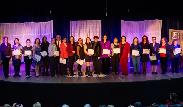 İzmir Narlıdere'de dayanışma ve sanat buluştu