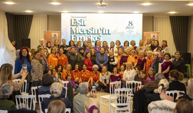 Mersin'de 8 Mart 'Eşit Mersin'in Emekçi Kadınları' vurgusuyla kutlandı