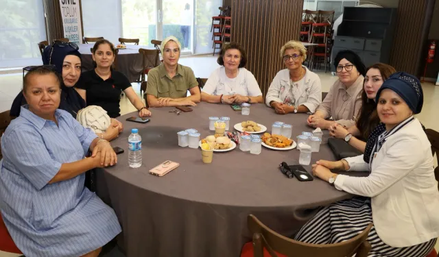 Kocaeli Büyükşehir'den muhtarlara vatandaş odaklı eğitim