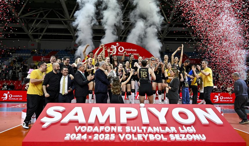 Vodafone Sultanlar Ligi'nde şampiyon VakıfBank
