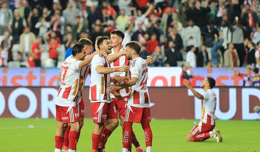 Antalyaspor, Süper Lig'de yarın Kayserispor'a konuk olacak