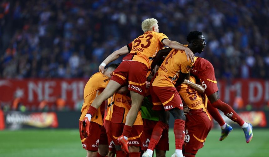 Galatasaray Süper Lig'de şampiyonluğu ilan etmek için sahaya çıkacak