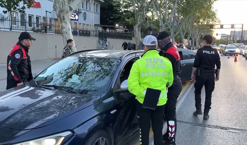 "Huzur İstanbul" denetimlerinde 1039 kişi gözaltına alındı