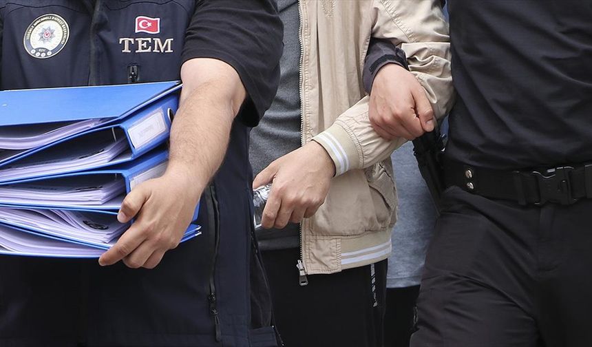 İtirafçı, FETÖ'nün araç cam sileceği ve su saati kutusundaki para transferini anlattı