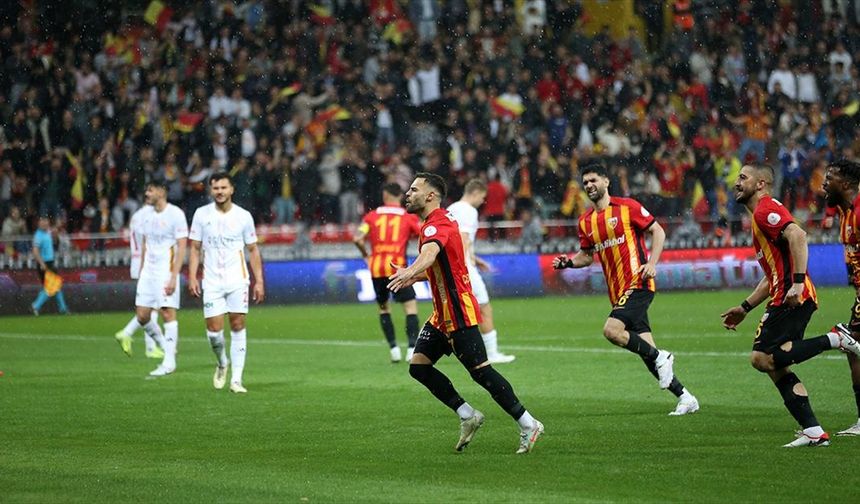 Kayserispor, sahasında Antalyaspor’u 3-1 mağlup etti