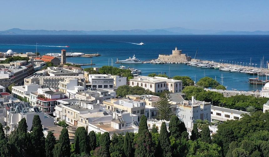 Rodos'taki Osmanlı mirası zamana direniyor