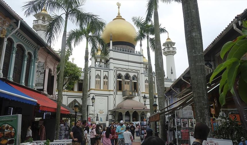 Singapur halkı genel seçim için sandık başında