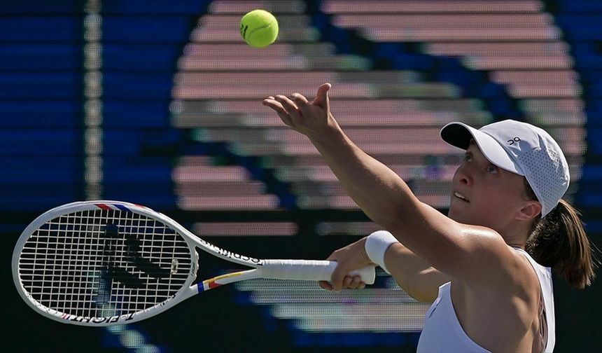 "Toprağın kraliçesi" Swiatek, Roland Garros'ta üst üste 4. şampiyonluk için korta çıkacak