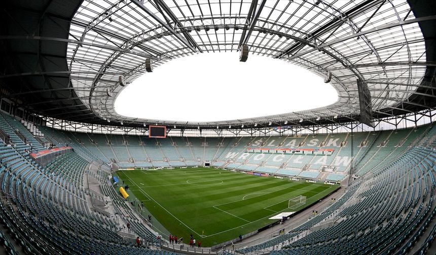 Wroclaw Stadı, UEFA Konferans Ligi finaline hazırlanıyor