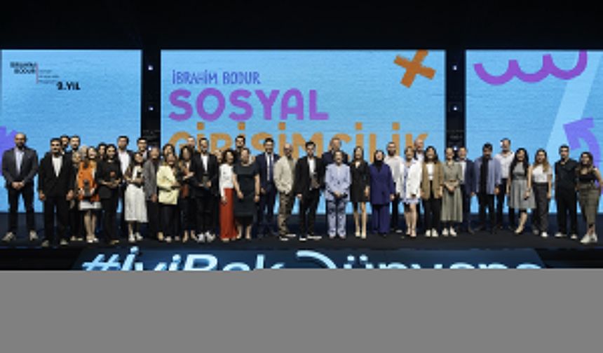 9. İbrahim Bodur Sosyal Girişimcilik Programı'nda ödüller sahiplerini buldu