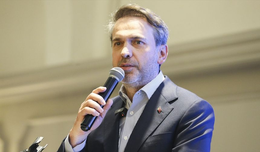 Bakan Bayraktar, yenilenebilir enerji projelerinde izin süreçlerinin hızlanacağını bildirdi