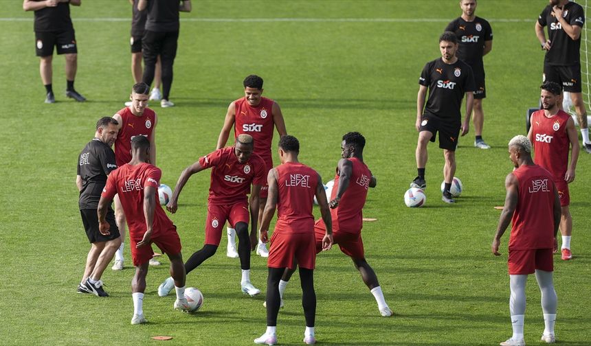 Galatasaray'da Şampiyonlar Ligi için "güçlü kadro" çalışmaları