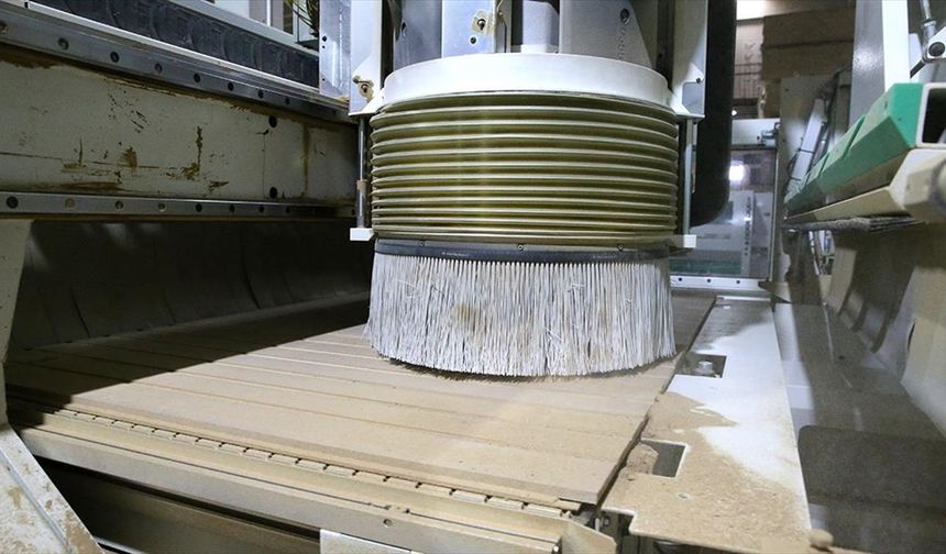 Güneşten elektrik, talaştan ısıyla fabrikasının enerji maliyetini sıfırladı