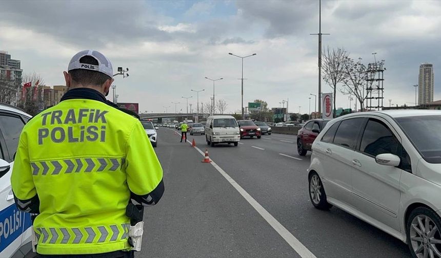 İstanbul Valisi Gül: Bayram tatili süresince 18 bin 380 asayiş personeli görev yapacak