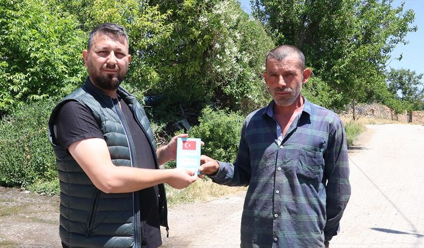 Köylerdeki sahipli köpekler mikroçiple kimliklendiriliyor