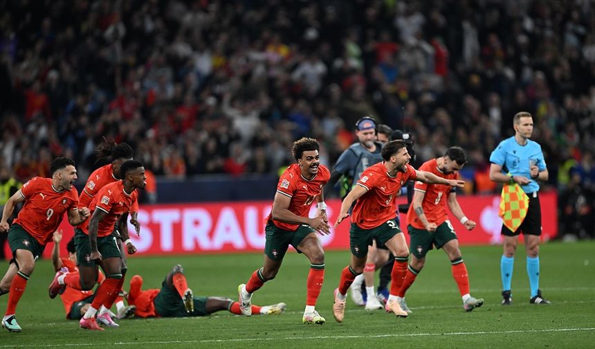 UEFA Uluslar Ligi'nde İspanya'yı penaltılarla 5-3 yenen Portekiz şampiyon oldu